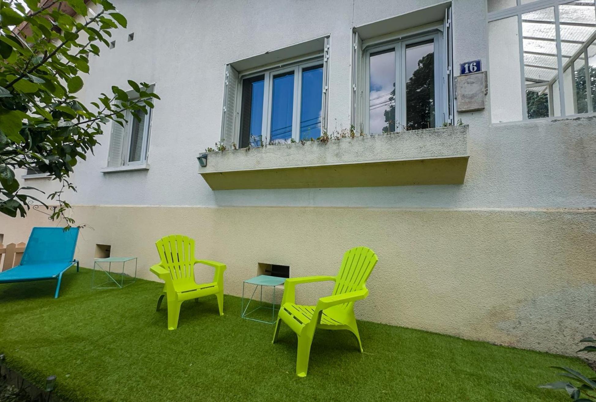 Serenity Suite Vénissieux Esterno foto